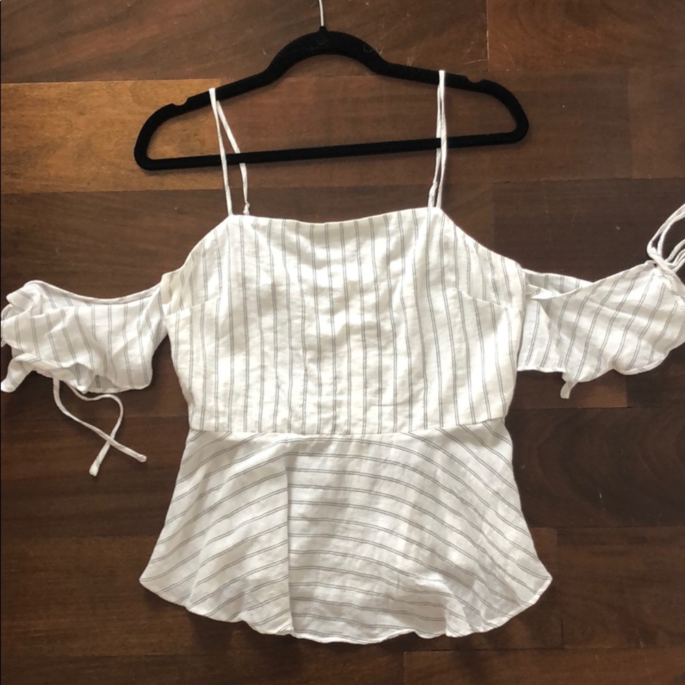 white navy striped top w tie sleeves